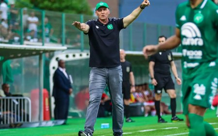 Chapecoense anuncia demissão do técnico Gilmar Dal Pozzo
