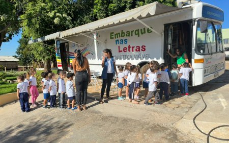Biblioteca Móvel leva leitura gratuita aos bairros de Araxá e celebra 26 anos