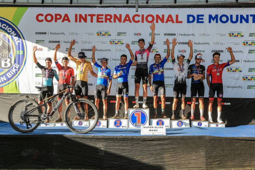 Campeonatos por equipes aquecem a disputa da CIMTB em Araxá