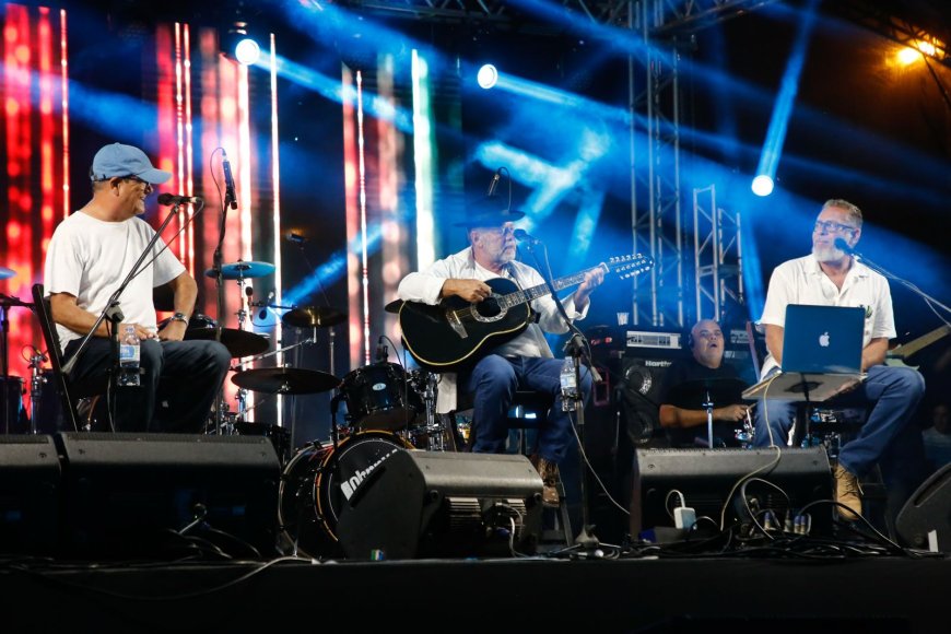 Música e cultura celebram a paixão pelos automóveis antigos em Araxá