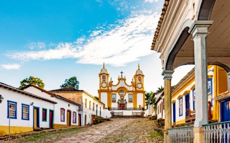 Tiradentes se destaca por hospedagens de charme, gastronomia premiada e eventos que impulsionam o turismo