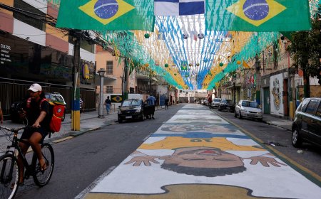 Ruas decoradas para Copa do Mundo reforçam vínculo comunitário no Rio