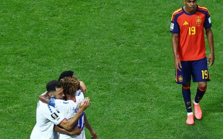 Cabo Verde segura Espanha e estreia em Copas com empate histórico