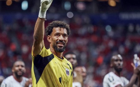 Goleiro Vozinha brilha contra a Espanha e vira destaque na Copa