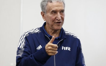 Técnico do tetra, Carlos Alberto Parreira é internado no Rio