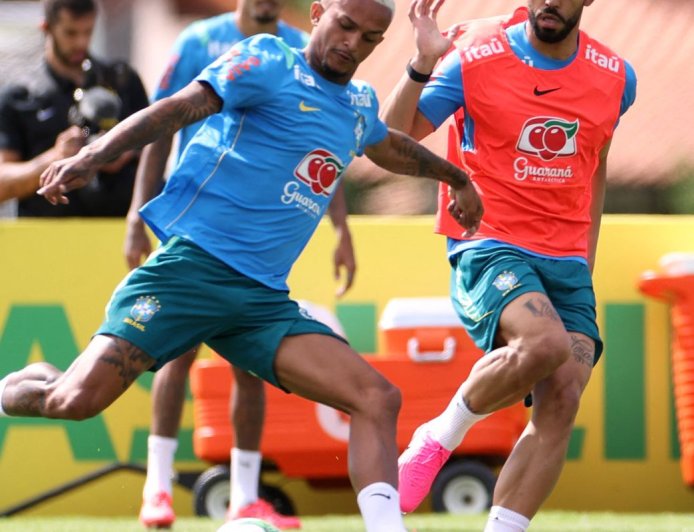 Wesley é cortado da Seleção Brasileira por lesão em amistoso