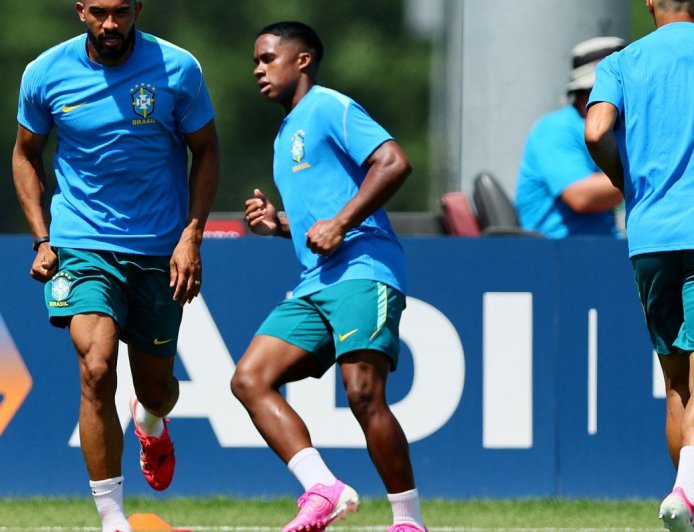 Sem Neymar, Brasil finaliza preparação para estreia na Copa no sábado