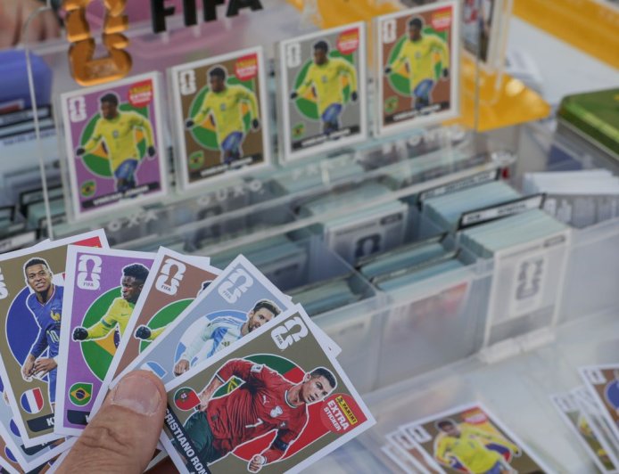 Troca de figurinhas pode atenuar alto custo do álbum da Copa do Mundo