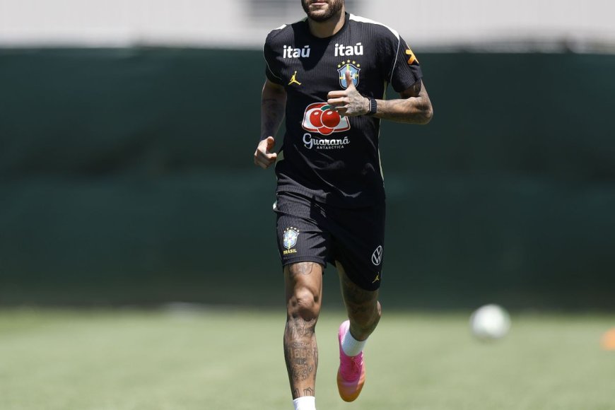 Para "otimizar" recuperação, Neymar está fora do jogo contra o Haiti