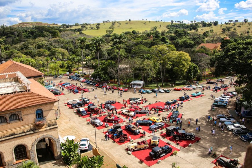 De volta ao passado: A nostalgia dos Carros Antigos desembarca em Araxá