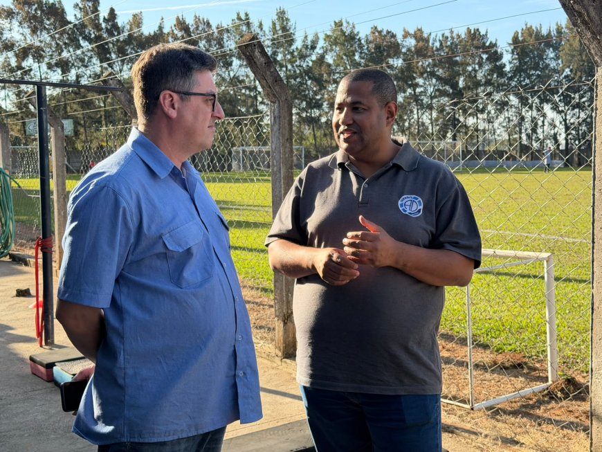 Autoridades conhecem projetos do Dínamo que transformam vidas por meio do esporte